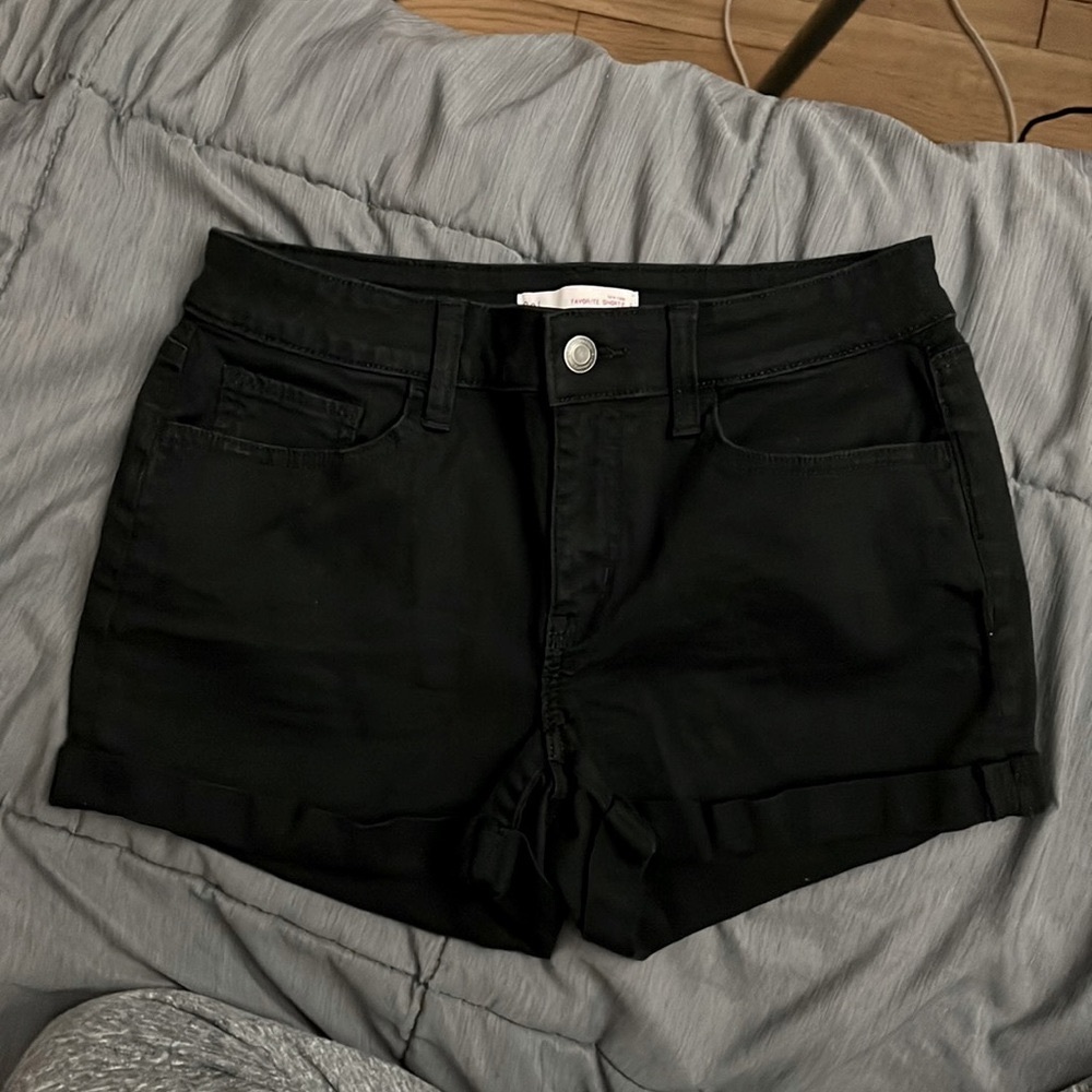 So - Low-Rise Favorite Shortie Shorts - Black (Size 9) - EUC